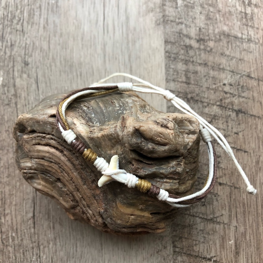 Shark Tooth Unisex String Bracelet, Adult or Kid, Beach Vacation